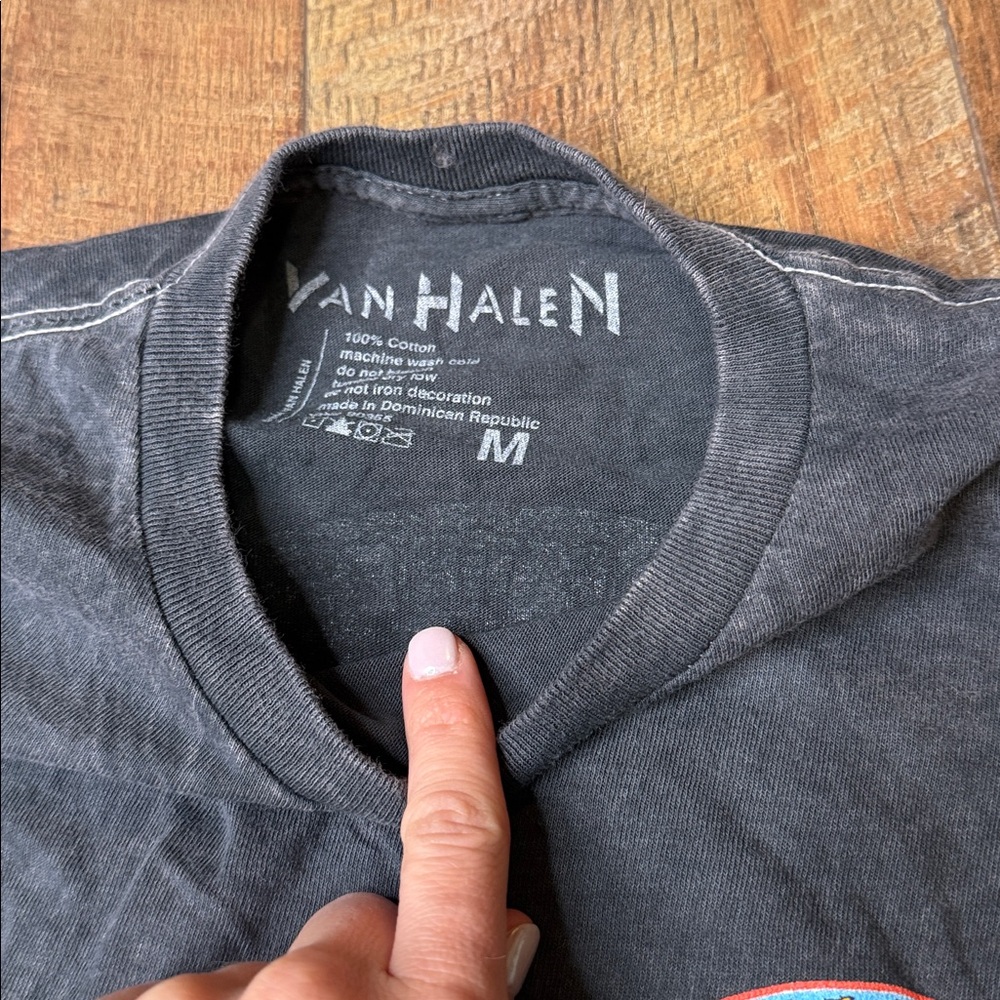 Van Halen tour of the world washed dye Band Tee Distressed dye size medium - Picture 5 of 7
